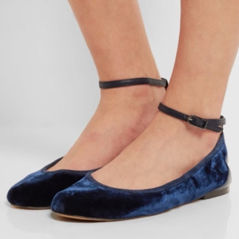 Sam Edelman Fynn Velvet Navy Ballet Flat with Ankle Strap Size 9, good worn cond